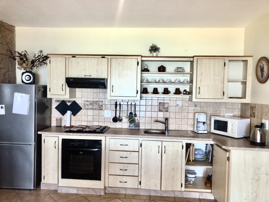 To Let 2 Bedroom Property for Rent in Mossel Bay Central Western Cape